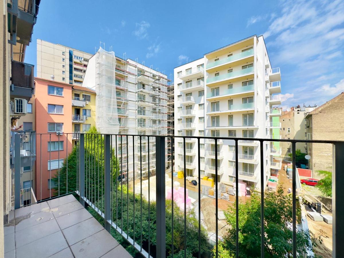 Corvin City Apartment - Free Parking- Budapest Exterior foto